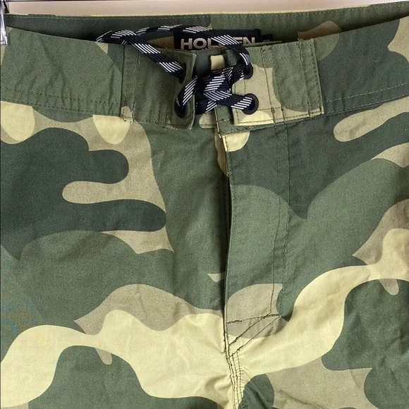 Holden Green Camouflage swim Shorts Men’s Size 30
